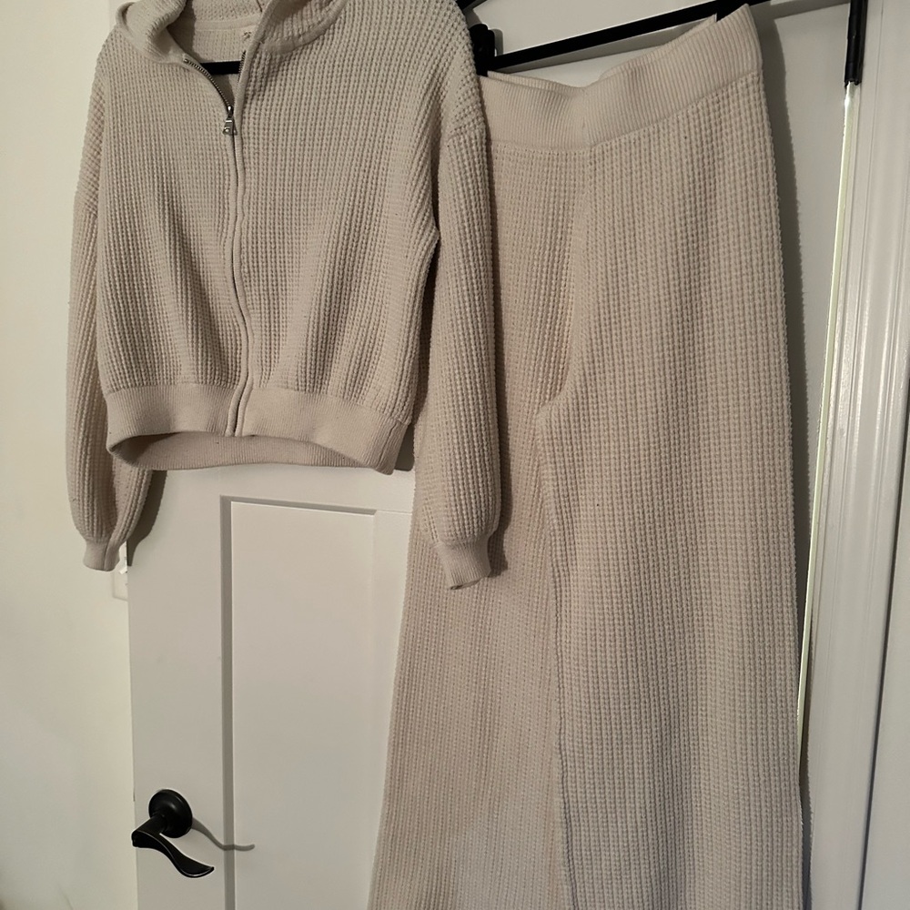 Women's Cream Knit Pants & Hoodie Set